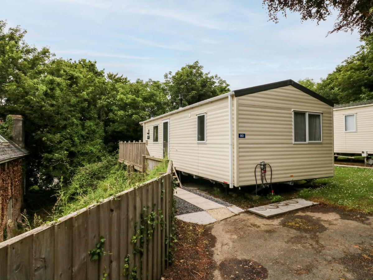 Ochenta Villa Combe Martin Exterior photo